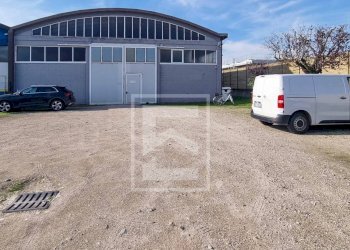 Foto 4 - Capannone strada mantova
 
60, Marmirolo - foto 4