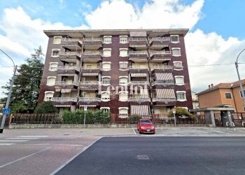 Facciata - Quadrilocale viale Ottavio Marchino, 58/B, Casale Monferrato - foto 1