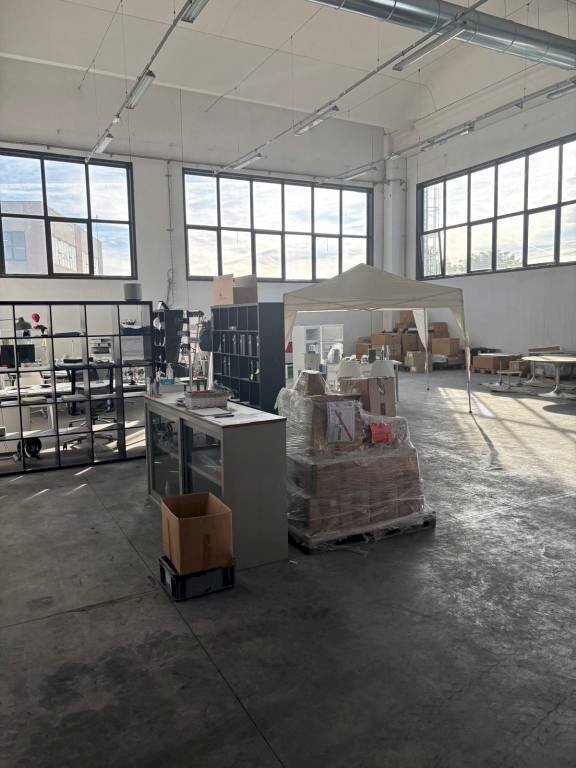 Interno non residenziale - Capannone via Vigentina, Pavia - foto 1