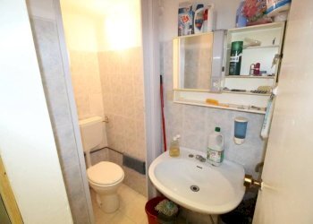 Bagno - Alimentari - Gastronomia via Cesare Airaghi, Genova (zona Prà) - foto 11