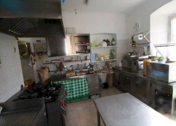 Interno non residenziale - Alimentari - Gastronomia via Cesare Airaghi, Genova (zona Prà) - foto 16