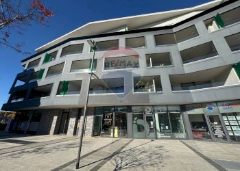 Edificio all\'aperto - Office PIAZZA DON SERGIO COLOMBO
 
5, Bergamo - photo 4