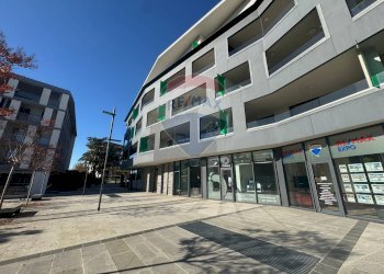 Edificio all\'aperto - Office PIAZZA DON SERGIO COLOMBO
 
5, Bergamo - photo 5