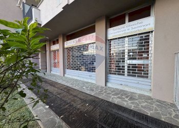 Edificio all\'aperto - Office via Corridoni
 
42, Bergamo - photo 1