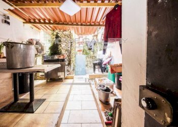 Interno non residenziale - Ristorante via Antonio Gramsci, 187r, Genova (zona Centro Storico) - foto 5