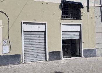 Facciata - Shop via Bruno Buozzi, 22, Genova (neighborhood San Teodoro) - photo 10
