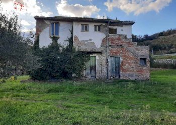 Foto 2 - Rustico Piazza XXV Aprile
 
1, Montecatini Val di Cecina - foto 2