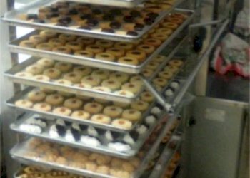 Interno non residenziale - Pasticceria Savona (zona Centro storico) - foto 8