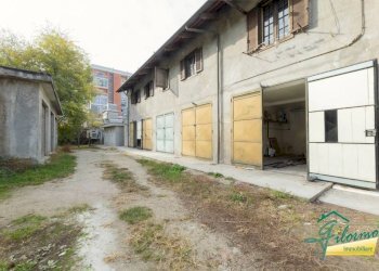 Cortile interno - Villa via Passo Buole, 73, Torino (zona Lingotto) - foto 36
