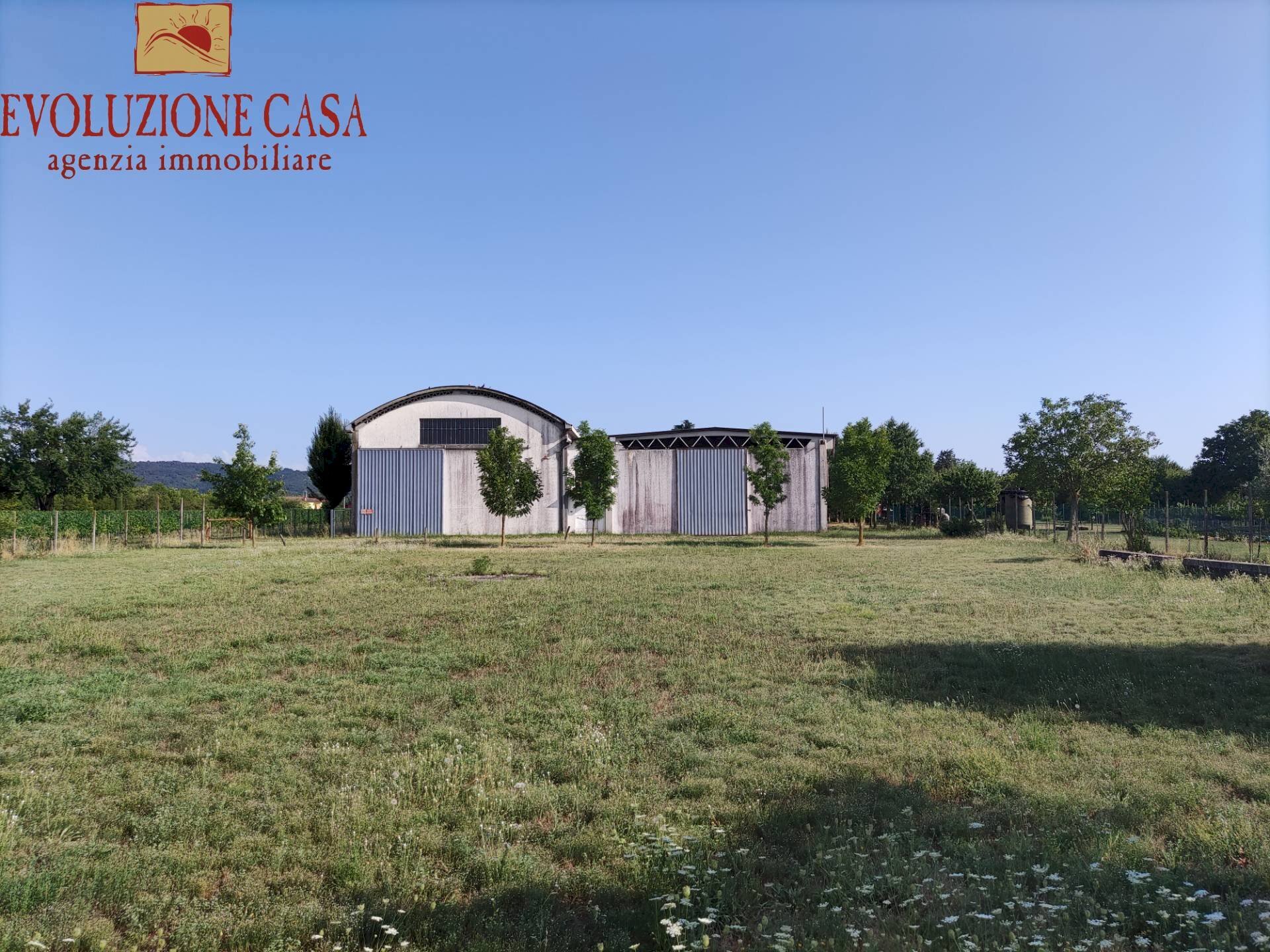 Foto 1 - Capannone roma
 
52, Gradisca d'Isonzo - foto 1