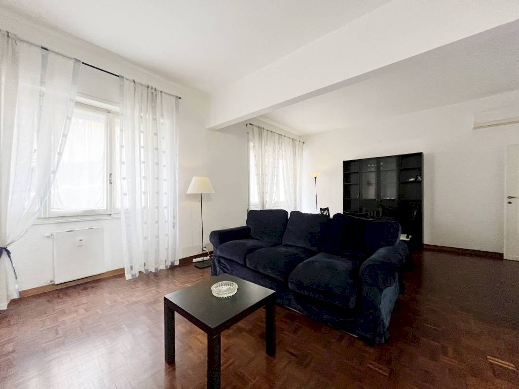 Salone - Four-room apartment corso Carbonara, 9A, Genova (neighborhood Principe) - photo 1