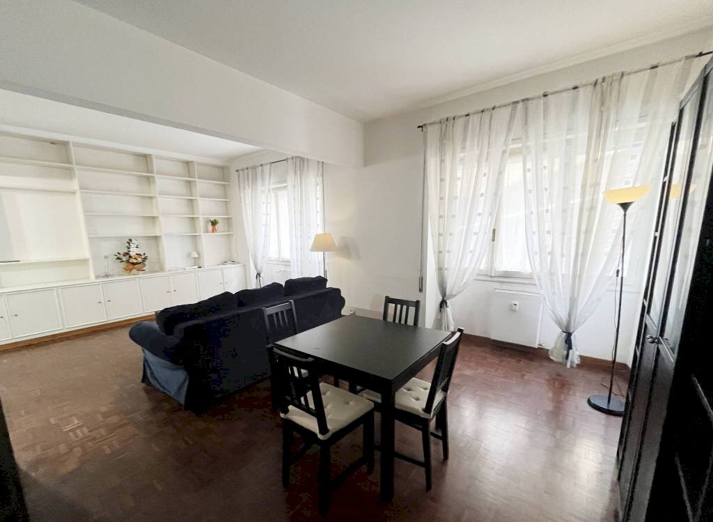 Salone - Four-room apartment corso Carbonara, 9A, Genova (neighborhood Principe) - photo 2