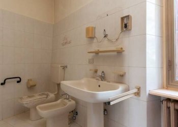 Bagno - Villa strada Serra, 18, Castagneto Po - foto 36