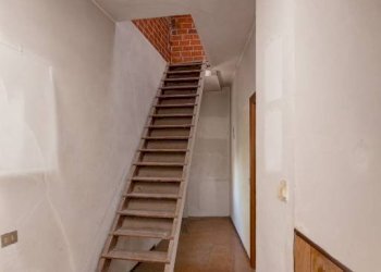 Interno palazzo - Villa strada Serra, 18, Castagneto Po - foto 41