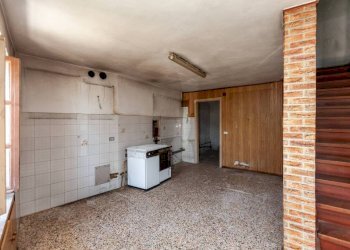 Cucina - Villa strada Serra, 18, Castagneto Po - foto 21