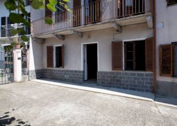 Facciata - Villa strada Serra, 18, Castagneto Po - foto 4