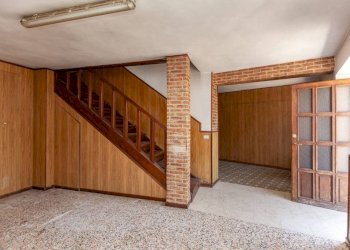 Scala - Villa strada Serra, 18, Castagneto Po - foto 5