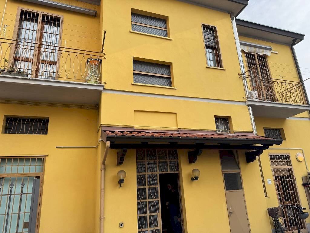 Facciata - Independent house via Antonio Cederna, 47, Monza - photo 3