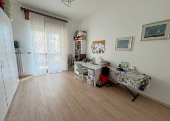 Camera da letto - Casa indipendente via Antonio Cederna, 47, Monza - foto 10