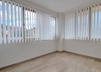 Foto 1 - Ufficio Largo Catone
 
3, Pomezia - foto 1