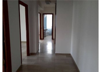 Foto 6 - Ufficio Largo Catone
 
3, Pomezia - foto 6