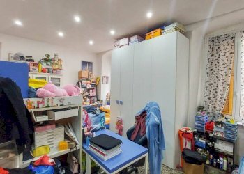 Camera da letto - Quadrilocale via Giovanni Torti, Genova (zona Marassi) - foto 6