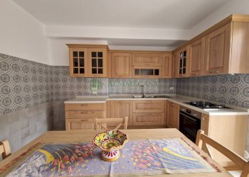 Foto 16 - Quadrilocale Via Angelina Damiani Lanza
 
26-28, Giarre - foto 15