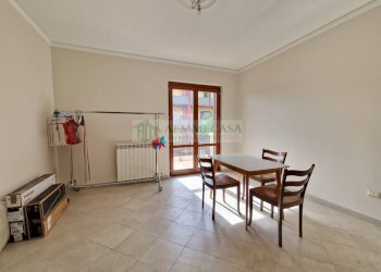 Foto 22 - Quadrilocale Via Angelina Damiani Lanza
 
26-28, Giarre - foto 21