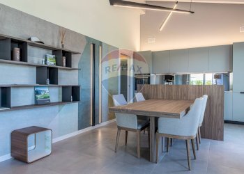 Sala da pranzo - Villa via montebello, Lonato del Garda - photo 7