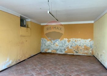 Stanza vuota - Locale Commerciale via mazzini
 
8, Castenedolo - foto 5