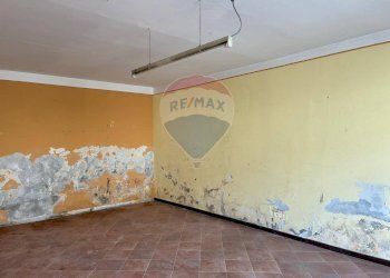 Stanza vuota - Locale Commerciale via mazzini
 
8, Castenedolo - foto 6