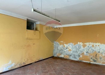 Stanza vuota - Locale Commerciale via mazzini
 
8, Castenedolo - foto 7