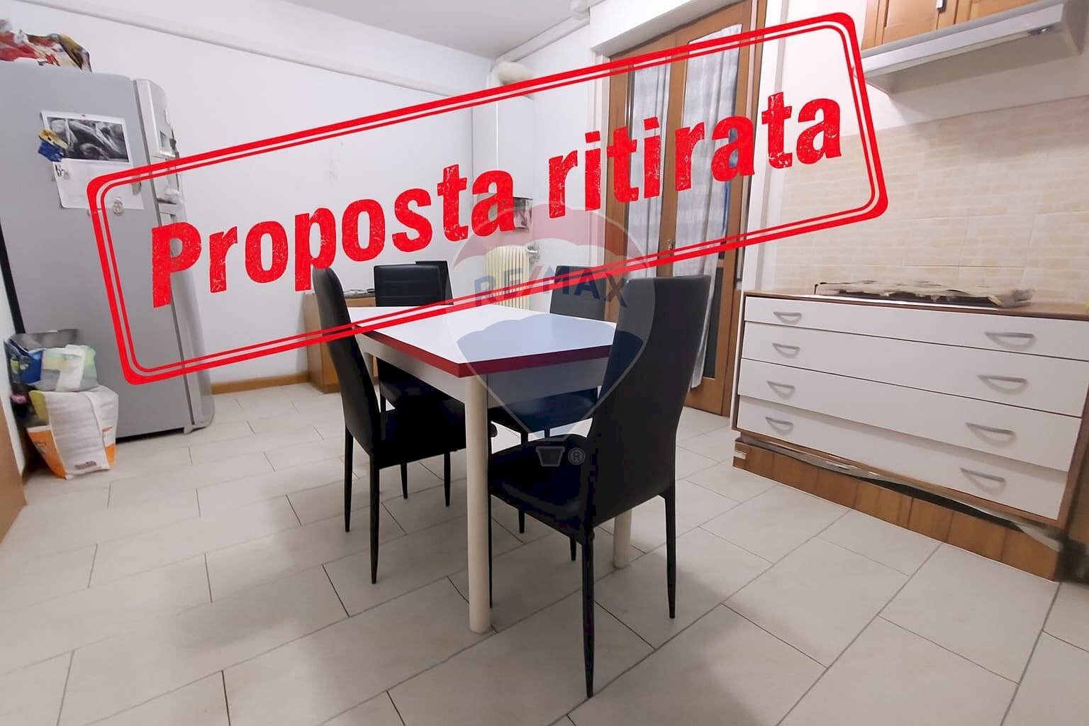Sala da pranzo - Three-room apartment via zanardelli
 
9, Carpenedolo - photo 1
