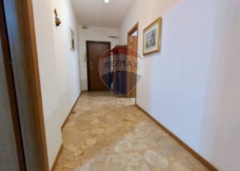 Hall / corridoio - Trilocale via zanardelli
 
9, Carpenedolo - foto 23