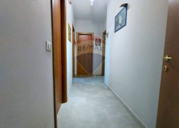 Hall / corridoio - Trilocale via zanardelli
 
9, Carpenedolo - foto 34