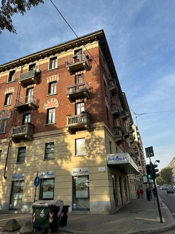 Facciata - Bilocale via Nizza, 170, Torino (zona Nizza Millefonti) - foto 1
