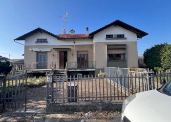 Facciata - Villa via Antonio Gramsci, Sandigliano - foto 41