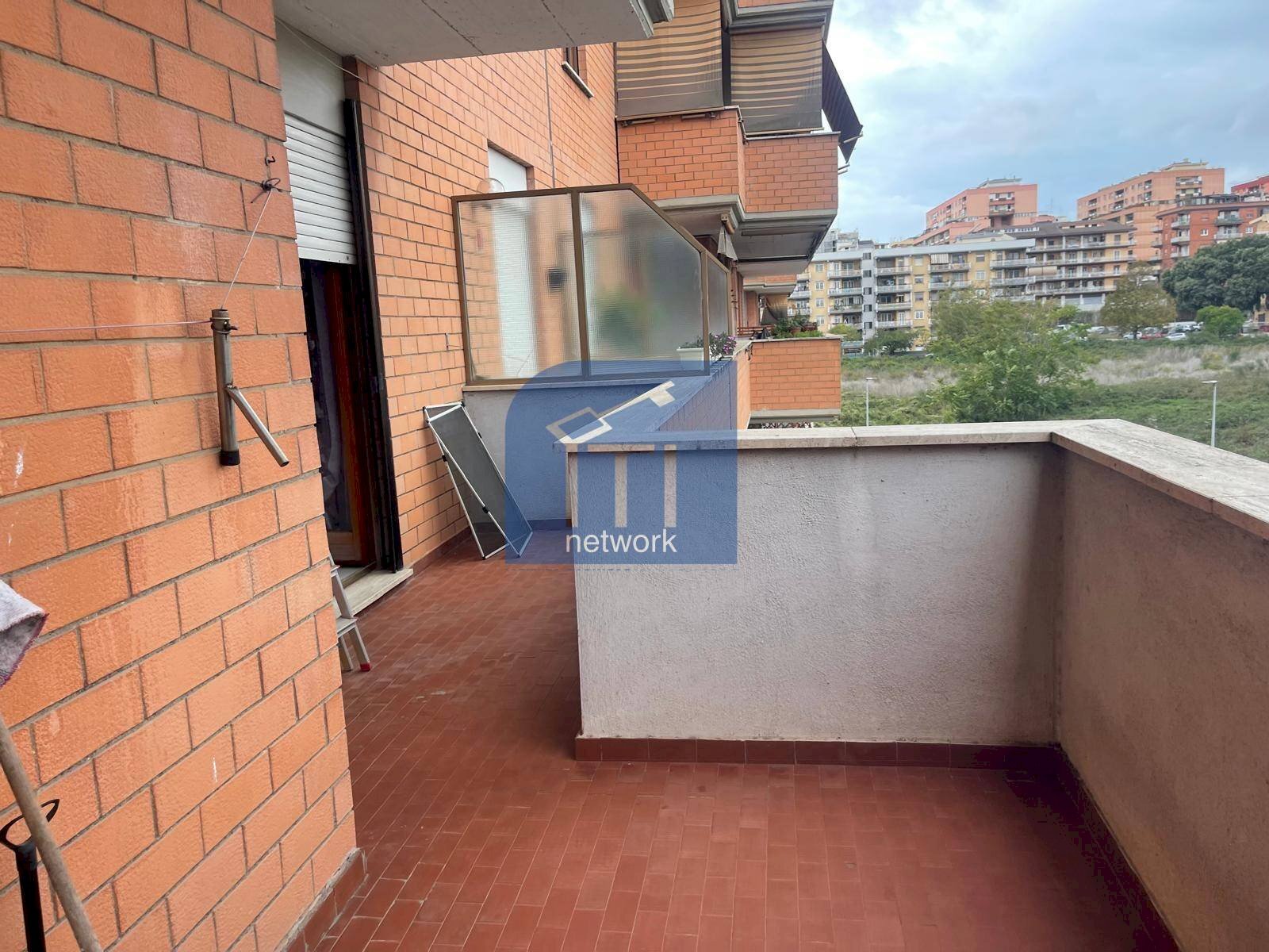 terrazzo - Bilocale via federico fellini, Pomezia - foto 2