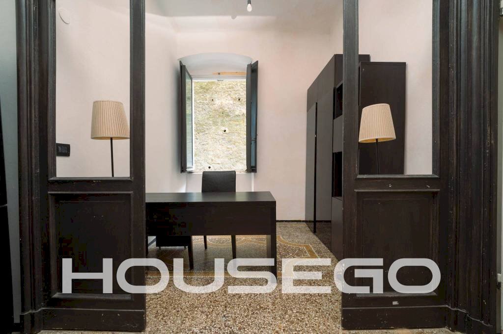 Interno non residenziale - Four-room apartment via Giuseppe Ferrari, 5, Genova (neighborhood Castelletto) - photo 1