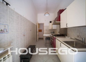 Cucina - Quadrilocale via Giuseppe Ferrari, 5, Genova (zona Castelletto) - foto 12