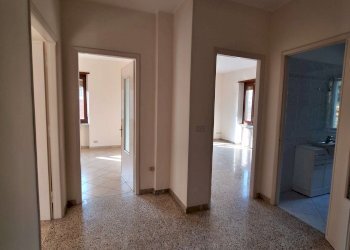 20251111_130356 - Quadrilocale via San Grato, 12, Castiglione Torinese - foto 12