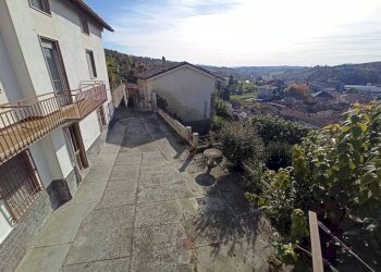 Cortile interno - Villa via Sissarda, 7, Ottiglio - foto 8