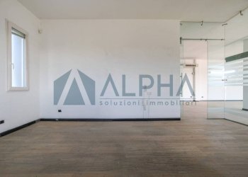 Interno non residenziale - Negozio via Tolemaide, Rimini - foto 12