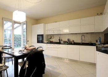 vendesi villetta indipendente con giardino lucca c - Independent house Via San Cristoforo 82, Capannori - photo 7