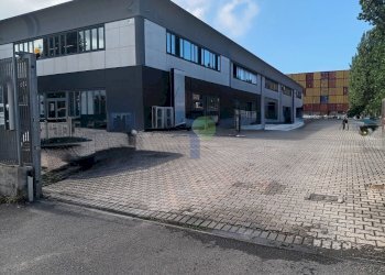 esterno - Locale Commerciale Via Firenze 9, Livorno - foto 5