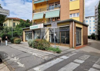 fondo-vendia-lucca-fusca.jpg - Locale Commerciale Via Sant'Anna, Lucca - foto 1