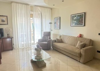 SOGGIORNO - Trilocale Via Vecchia San Francesco da Paola, Monopoli - foto 3