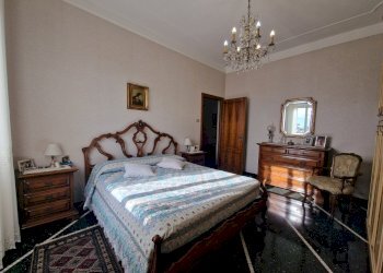 camera 2 via del carretto sestri p genova.jpg - Apartment Via Fabrizio del Carretto 6, Genova (neighborhood Sestri Ponente) - photo 16