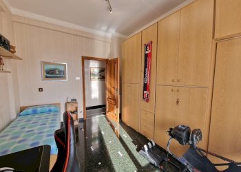 camera 1 tris via del carretto sestri p genova.jpg - Apartment Via Fabrizio del Carretto 6, Genova (neighborhood Sestri Ponente) - photo 22