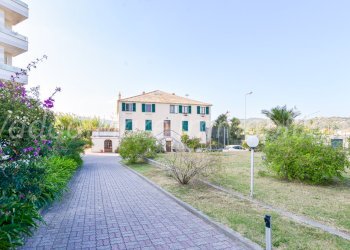 Ardrizzi -03.jpg - Trilocale Via Aurelia 12, Vado Ligure - foto 27